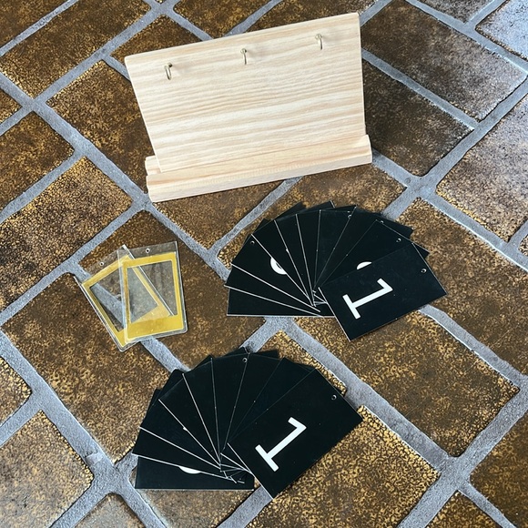 Heidi Swapp Wood Instax Instant Film Frame Desk Calender - Picture 2 of 10